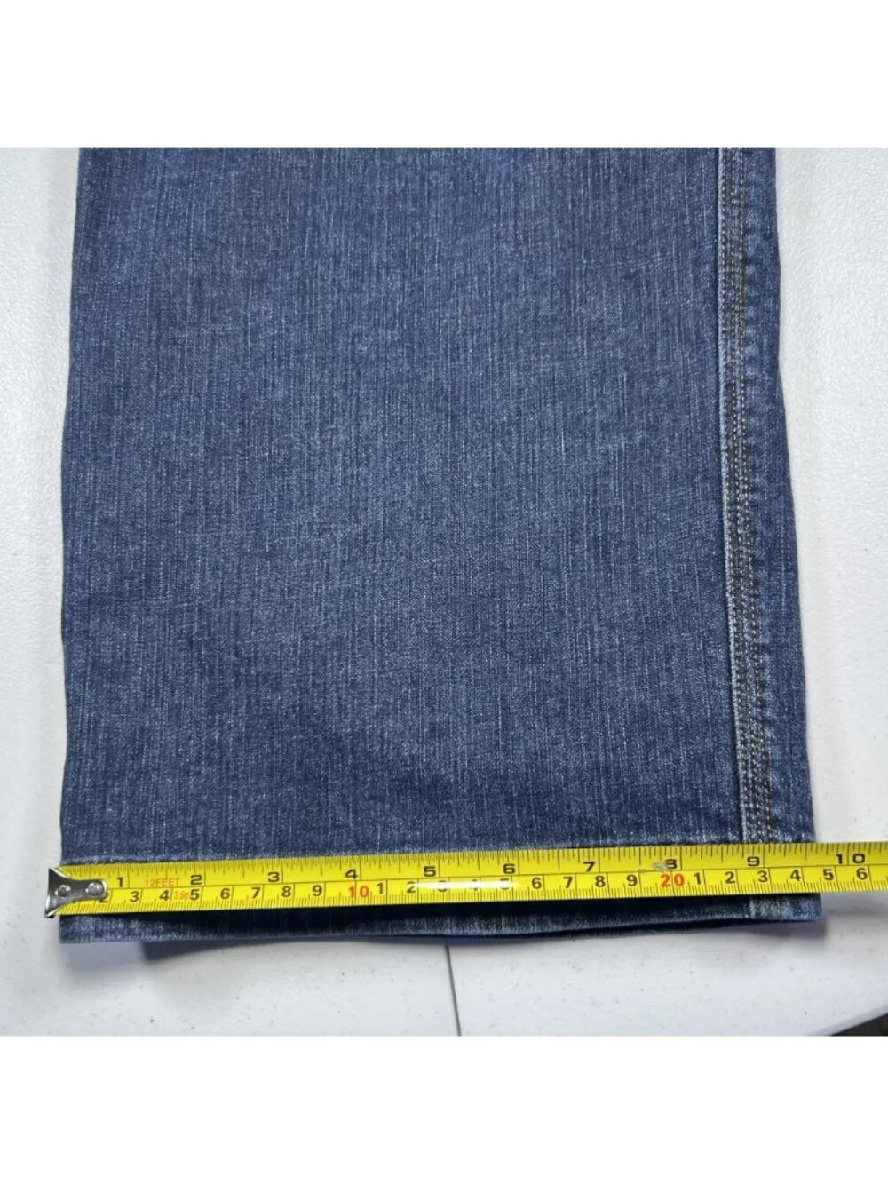 Duluth Trading Mens Blue Denim Flex Ballroom Jeans Size 48x32 Relaxed Fit